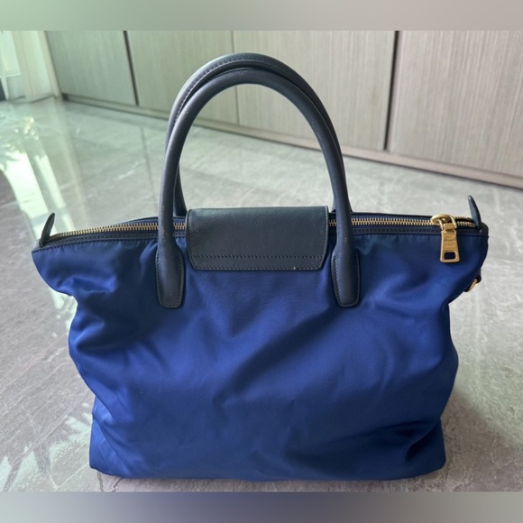 PRADA BAG - Picture 2 of 14